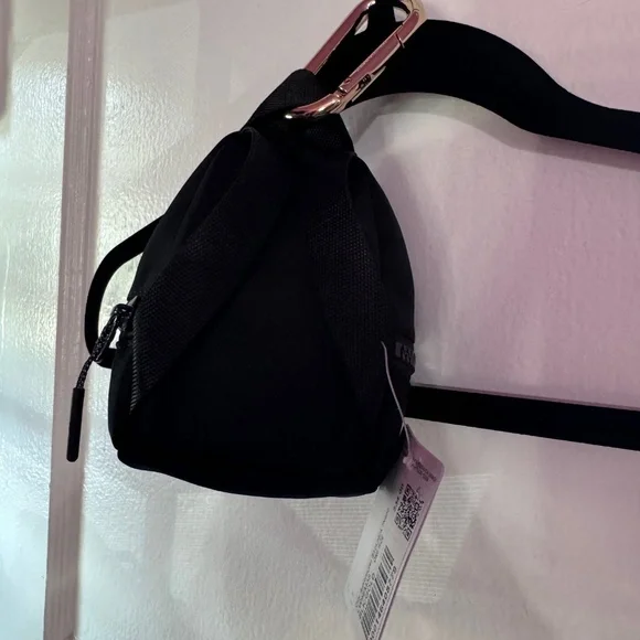 MINI Backpack Clip - Picture 7 of 10